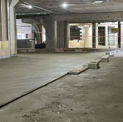 B Doherty Mobile Screed Factory | Redevelopment Irish Life Campus | Rapidur®EB5 Rapid drying floor screed bonded | Walls Construction